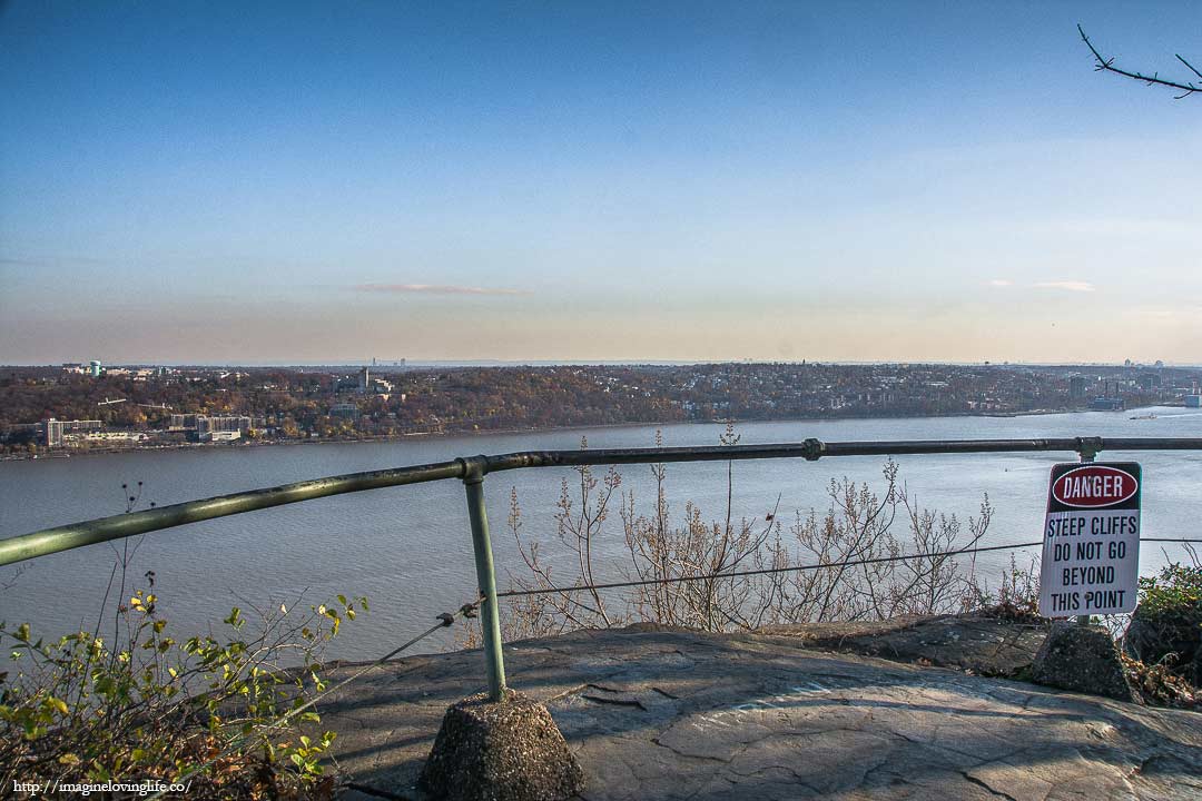 women federation monument lookout